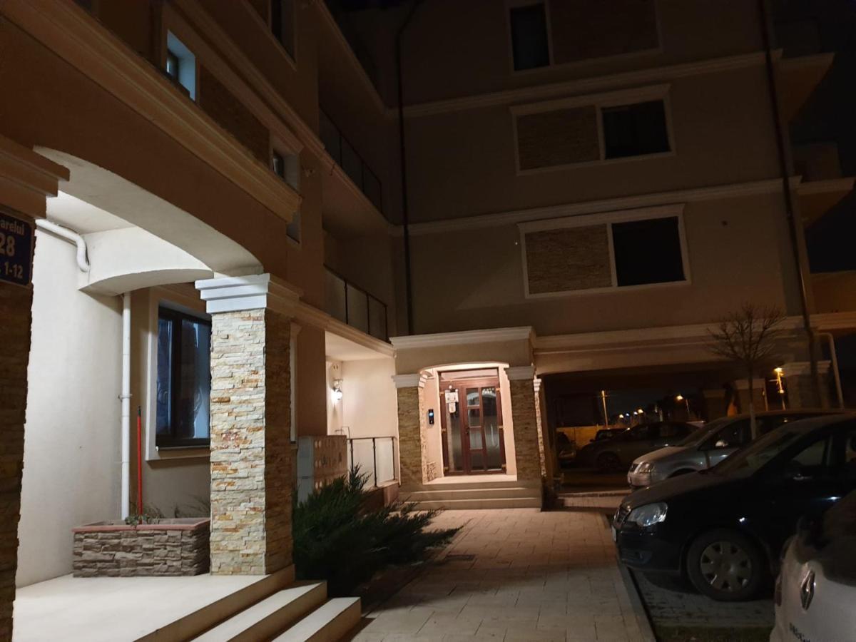 Apartament Adriana Apartamento Giroc Exterior foto